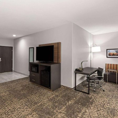 La Quinta By Wyndham Mcalester Bagian luar foto