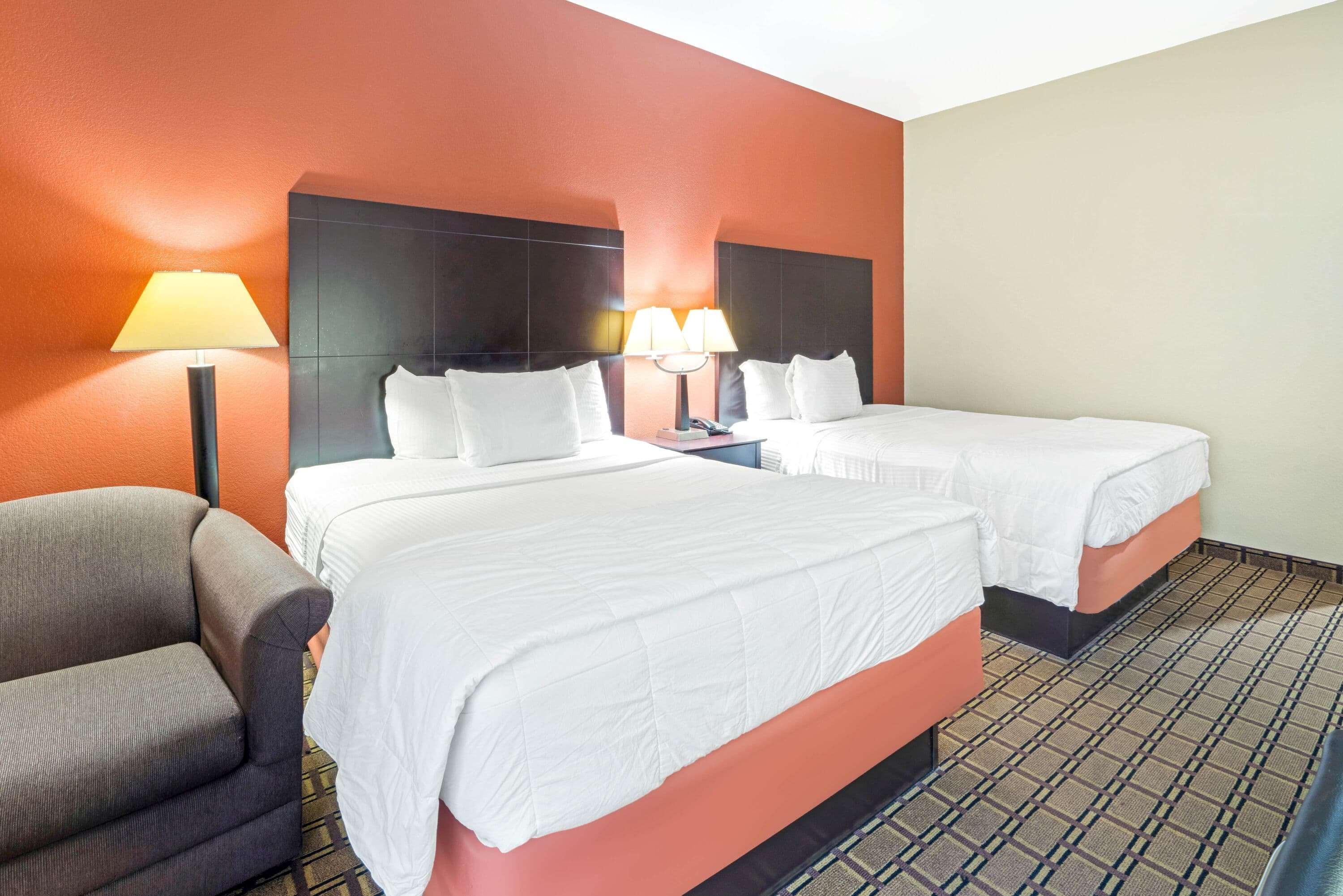 La Quinta By Wyndham Mcalester Bagian luar foto