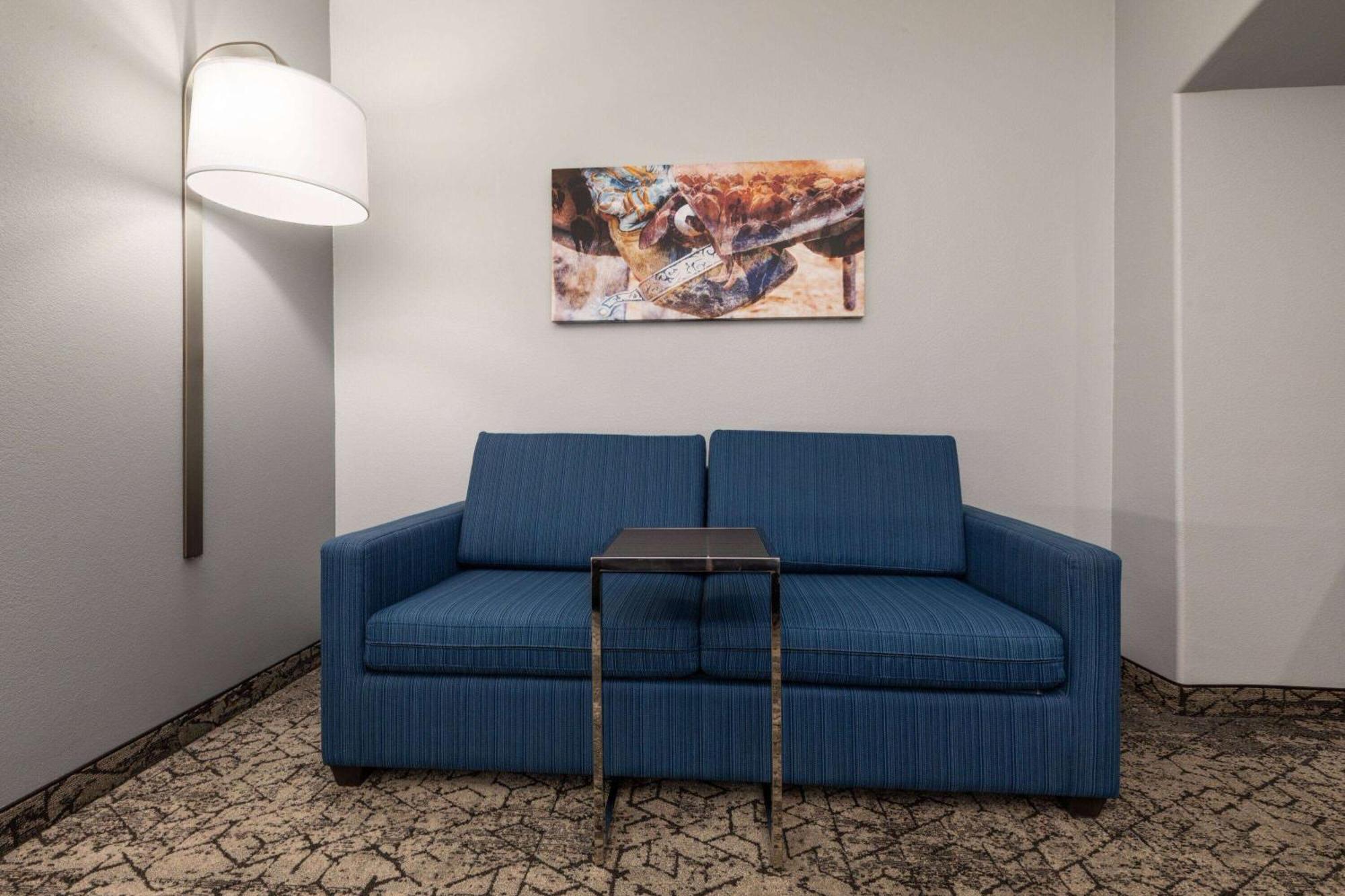 La Quinta By Wyndham Mcalester Bagian luar foto